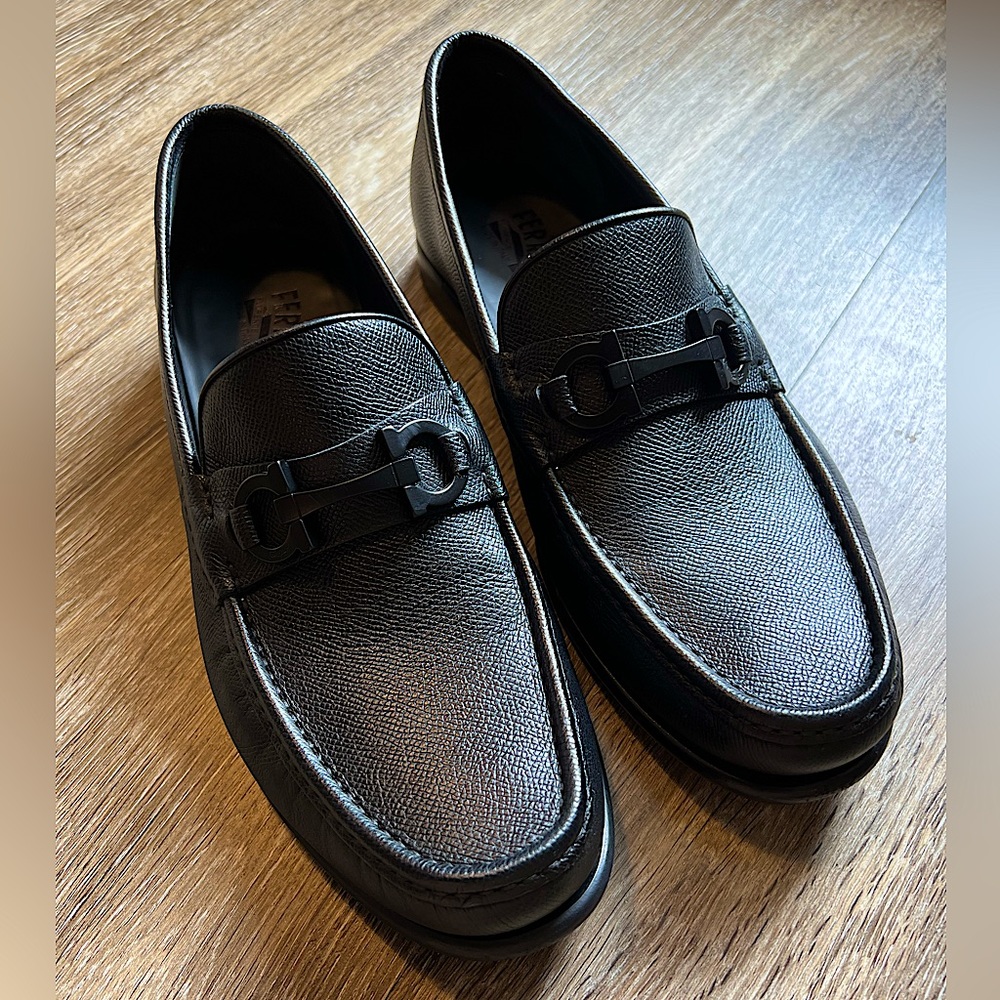 Ferragamo Men's Grained Calf Leather Bit Loafer size 11 E